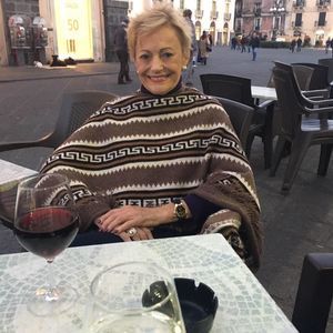 Meet your Posher, Helen